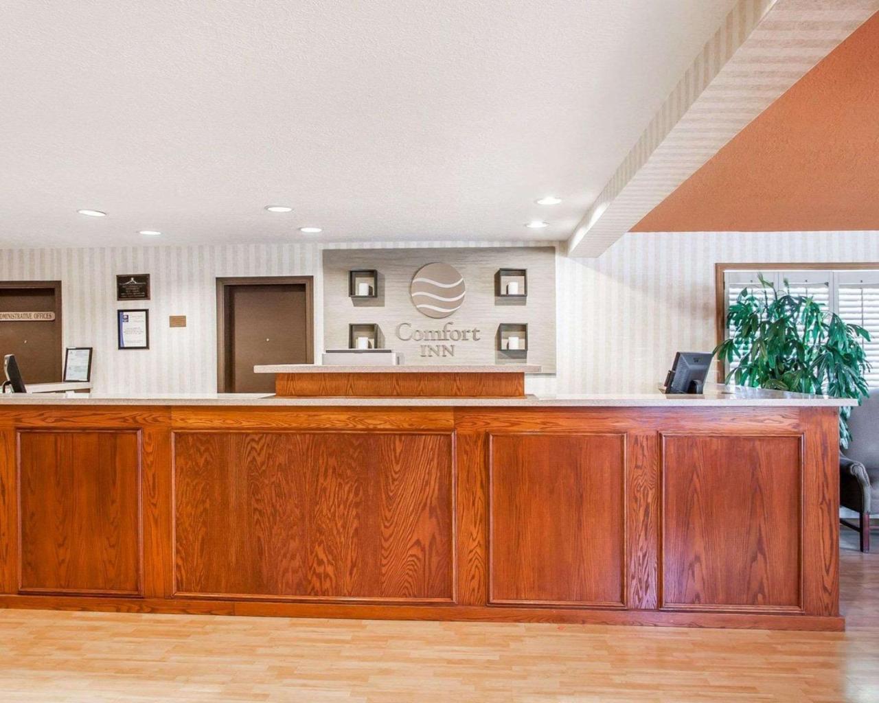 Comfort Inn Conference Center Hillsboro Kültér fotó